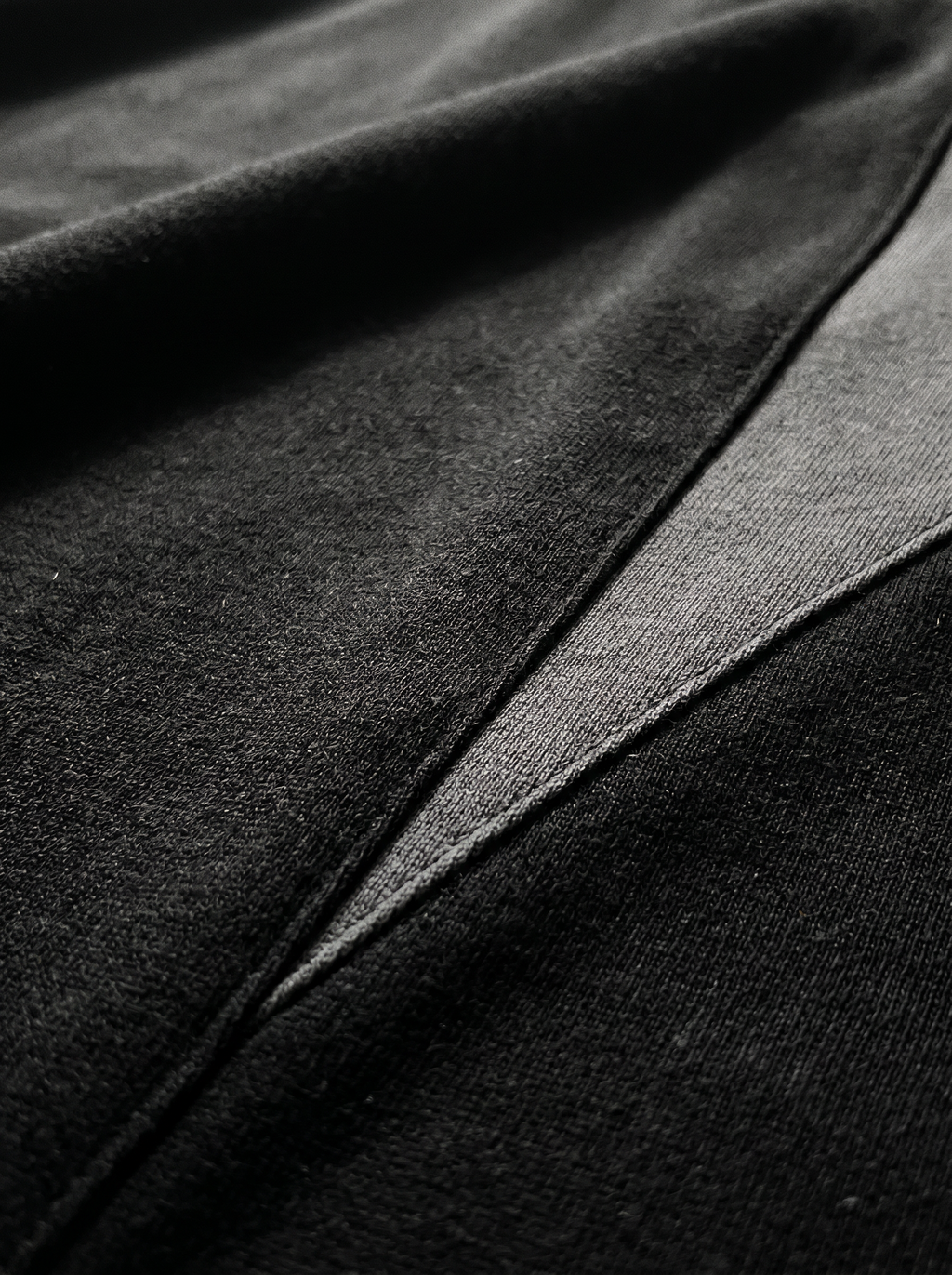 LSCN STUDIO - 260g "Contrast Panel" Technical Tee
